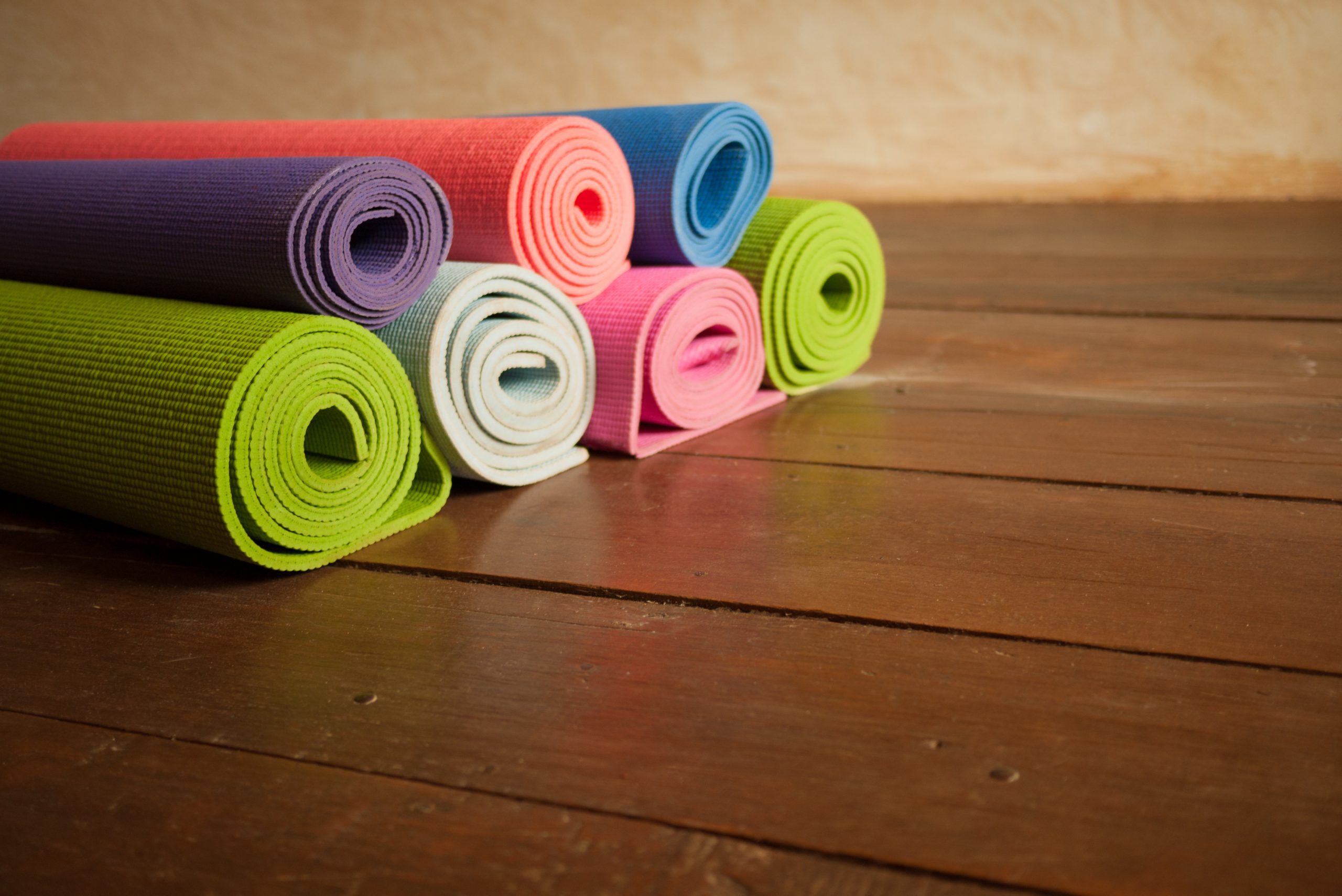 How To Buy The Best Yoga Mats For Your Fitness Studio